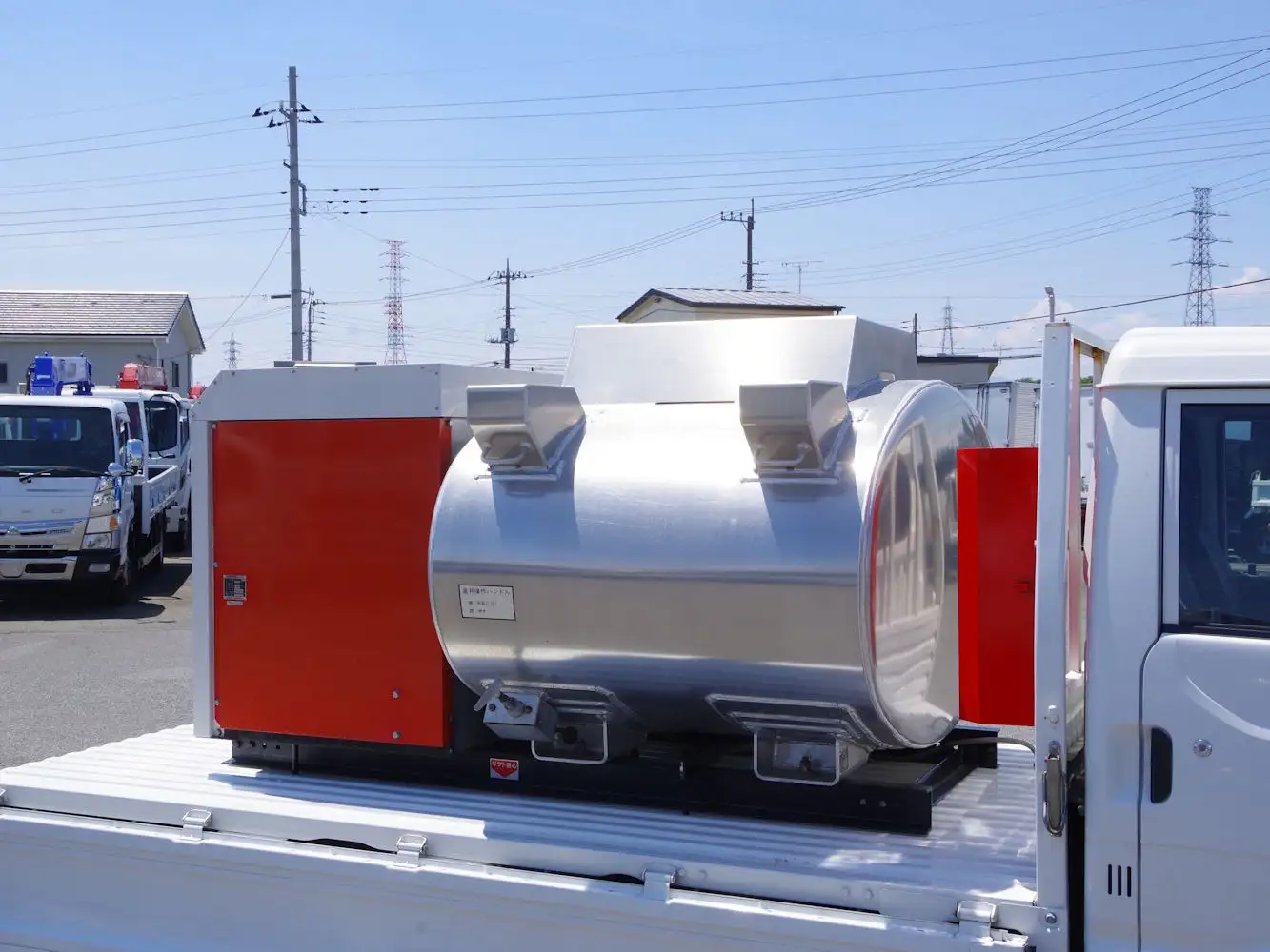 マツダ ボンゴ 小型 タンク車 ローリー DBF-SLP2Lの中古トラック画像6