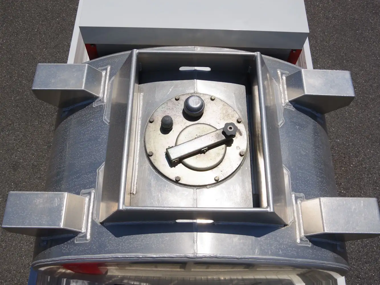 マツダ ボンゴ 小型 タンク車 ローリー DBF-SLP2Lの中古トラック画像9
