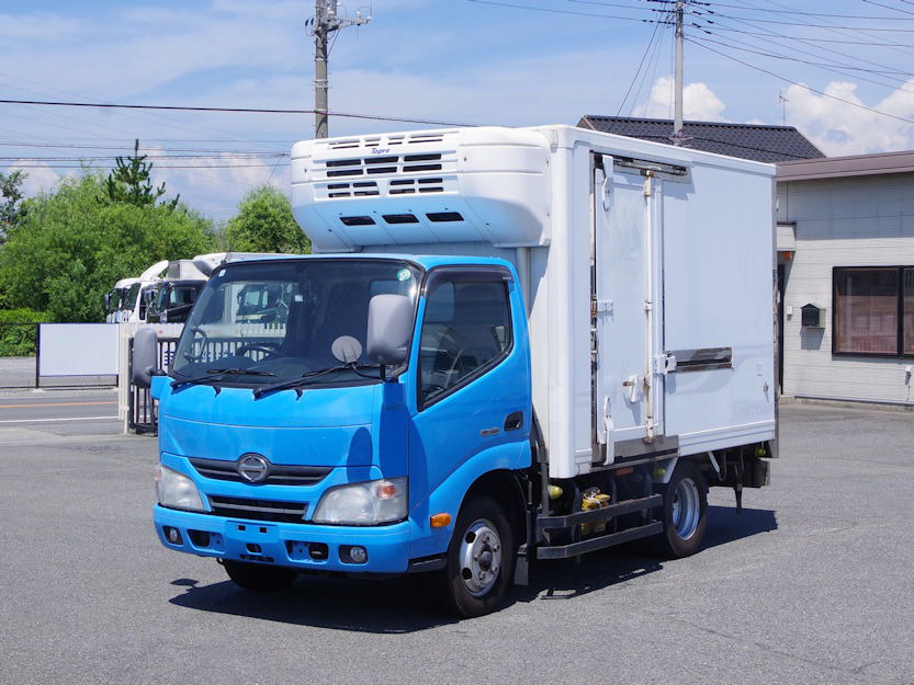日野 デュトロ 小型 冷凍冷蔵 低温 床ステン の中古トラック【車両No.126898】