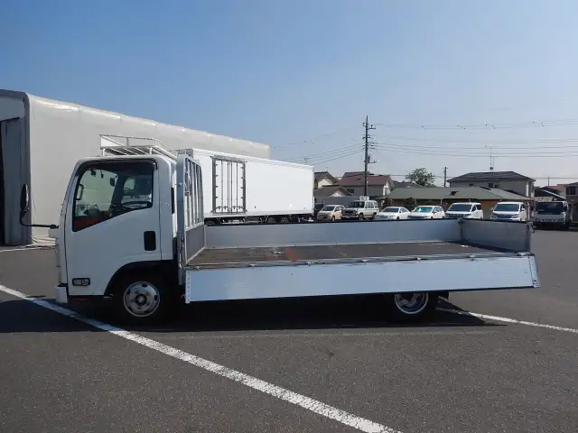 いすゞ エルフ 小型 平ボディ 2RG-NLR88AR R2の中古トラック画像6
