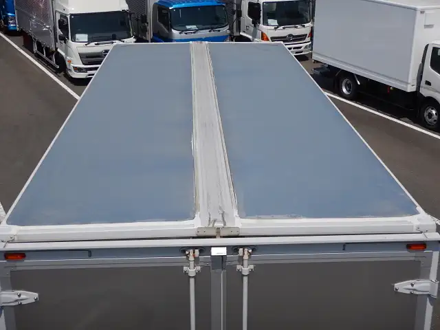 日野 レンジャー 中型/増トン ウイング エアサス ベッドの中古トラック画像9
