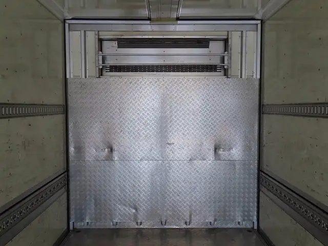 いすゞ ギガ 大型 冷凍冷蔵 冷凍ウイング 低温の中古トラック画像9