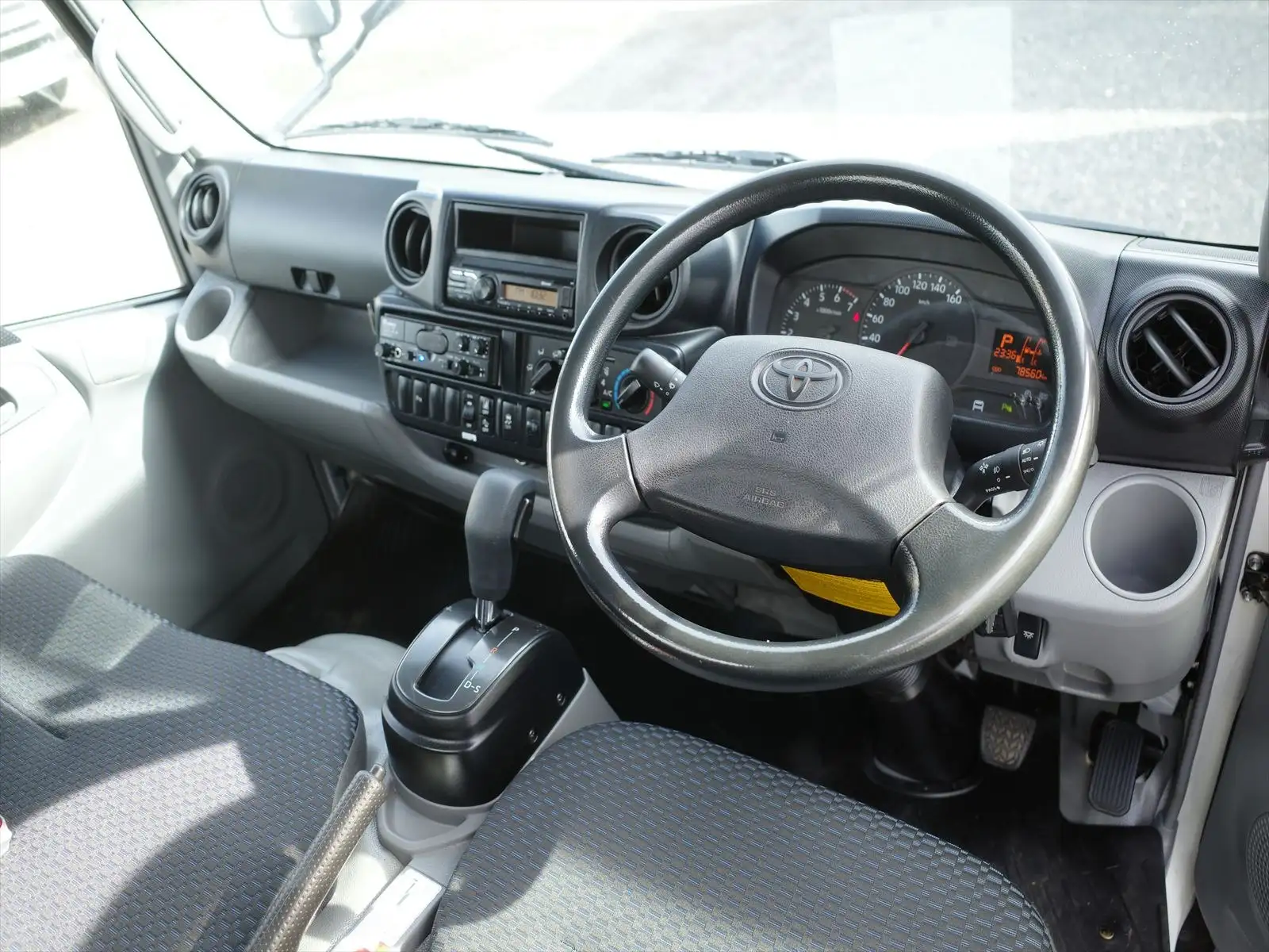 トヨタ ダイナ 小型 アルミバン 3BF-TRY230 R4の中古トラック画像11