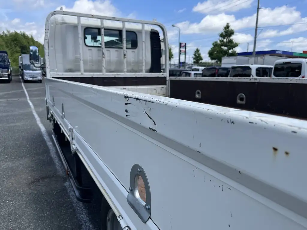 日野 デュトロ 小型 平ボディ 床鉄板 2RG-XZC710Mの中古トラック画像9