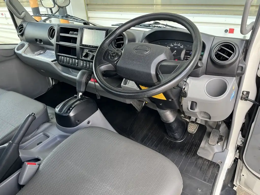 日野 デュトロ 小型 平ボディ 床鉄板 2RG-XZC710Mの中古トラック画像12