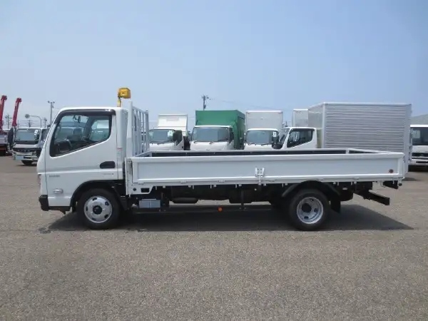 三菱 キャンター 小型 平ボディ 2RG-FEAV0 R6の中古トラック画像8