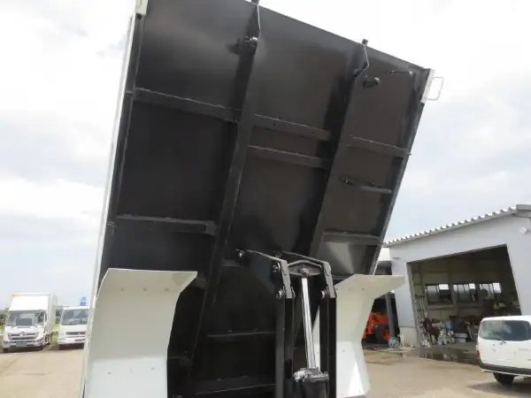 三菱 ファイター 中型/増トン ダンプ ベッド 2KG-FK62Fの中古トラック画像16