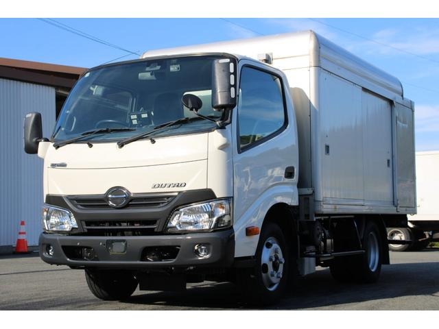 いすゞ エルフ 小型 平ボディ Wキャブ KR-NHR69E の中古トラック【車両No.194500】