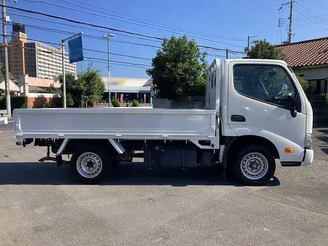 トヨタ ダイナ 小型 平ボディ LDF-KDY281 R2の中古トラック画像3