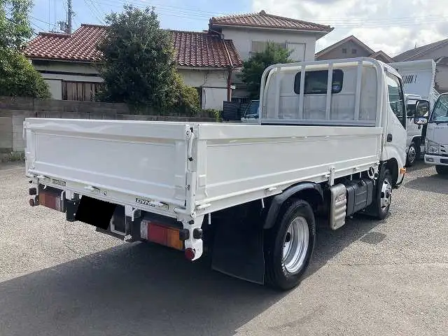 トヨタ ダイナ 小型 平ボディ 2RG-XZU605 R2の中古トラック画像2