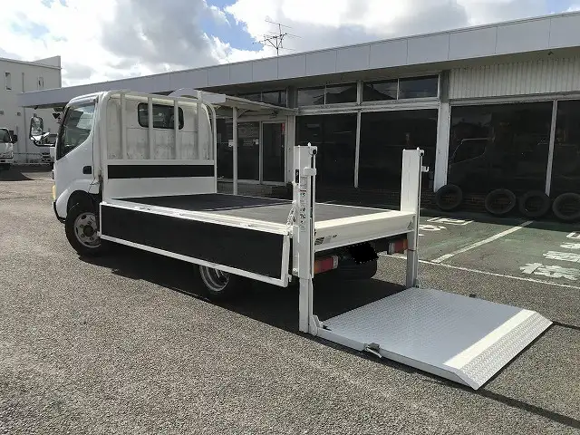 日野 デュトロ 小型 平ボディ パワーゲート PB-XZU306Mの中古トラック画像6
