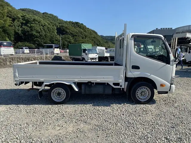 トヨタ ダイナ 小型 平ボディ QDF-KDY221 H31/R1の中古トラック画像4