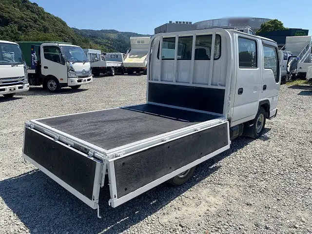 いすゞ エルフ 小型 平ボディ Wキャブ KR-NHR69Eの中古トラック画像8