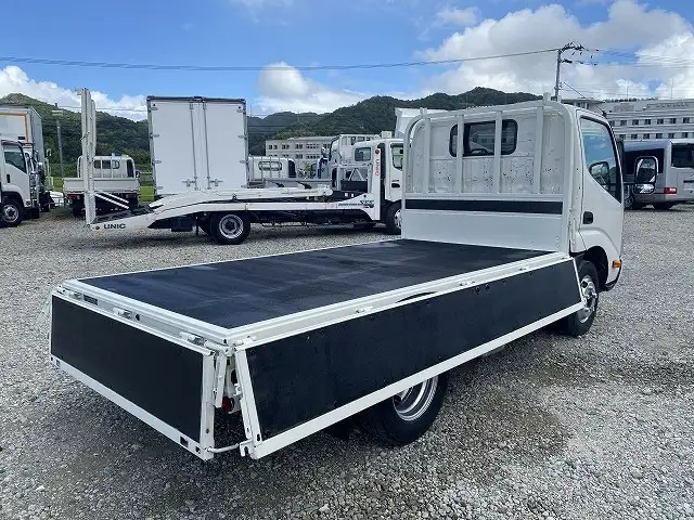 トヨタ ダイナ 小型 平ボディ 2RG-XZU605 R2の中古トラック画像8