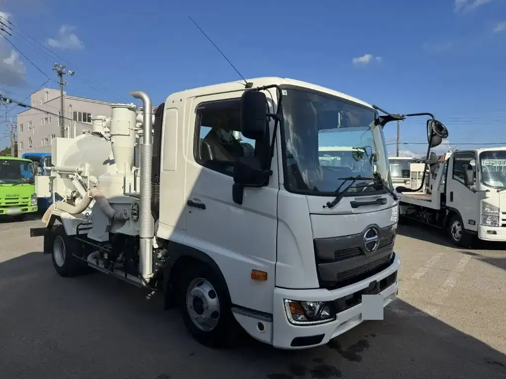 日野 レンジャー 中型/増トン タンク車 汚泥吸引車 2KG-FD2ABAの中古トラック画像2