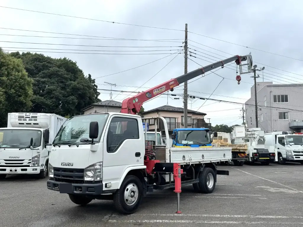 いすゞ エルフ 小型 クレーン付 4段 ラジコン の中古トラック【車両No.129257】