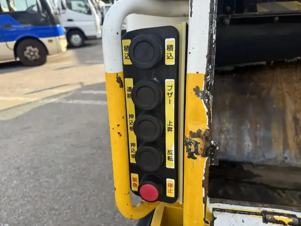 日野 デュトロ 小型 パッカー車 プレス式 SJG-XKU700Mの中古トラック画像8