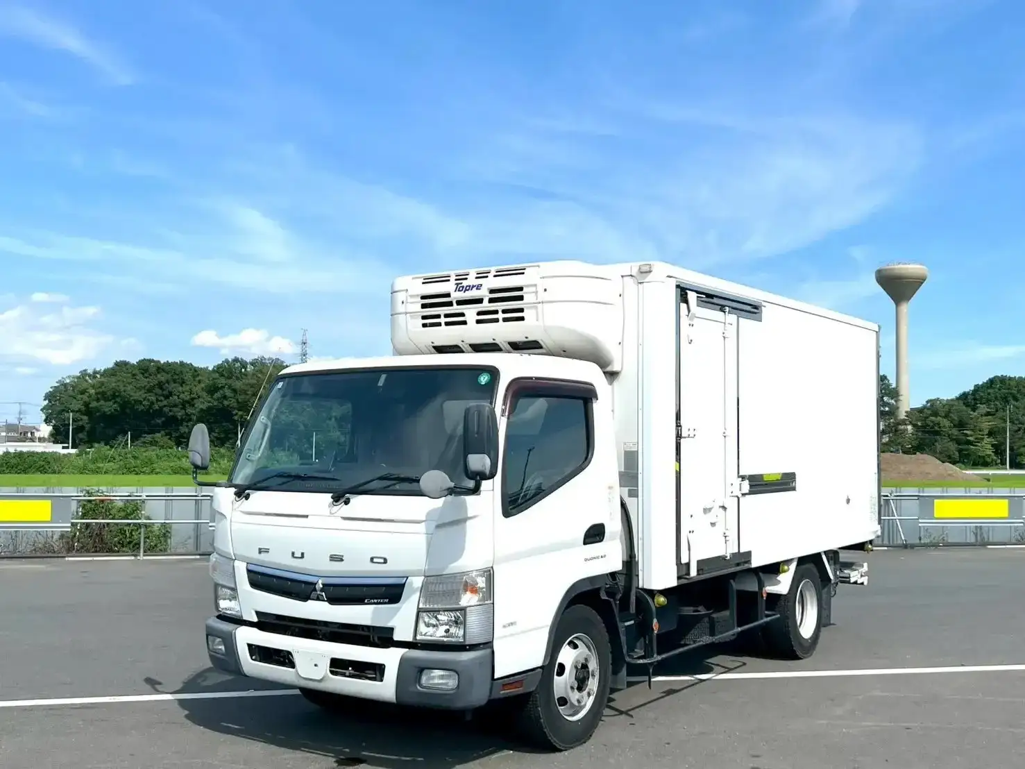 三菱 キャンター 小型 冷凍冷蔵 低温 パワーゲートの中古トラック画像1