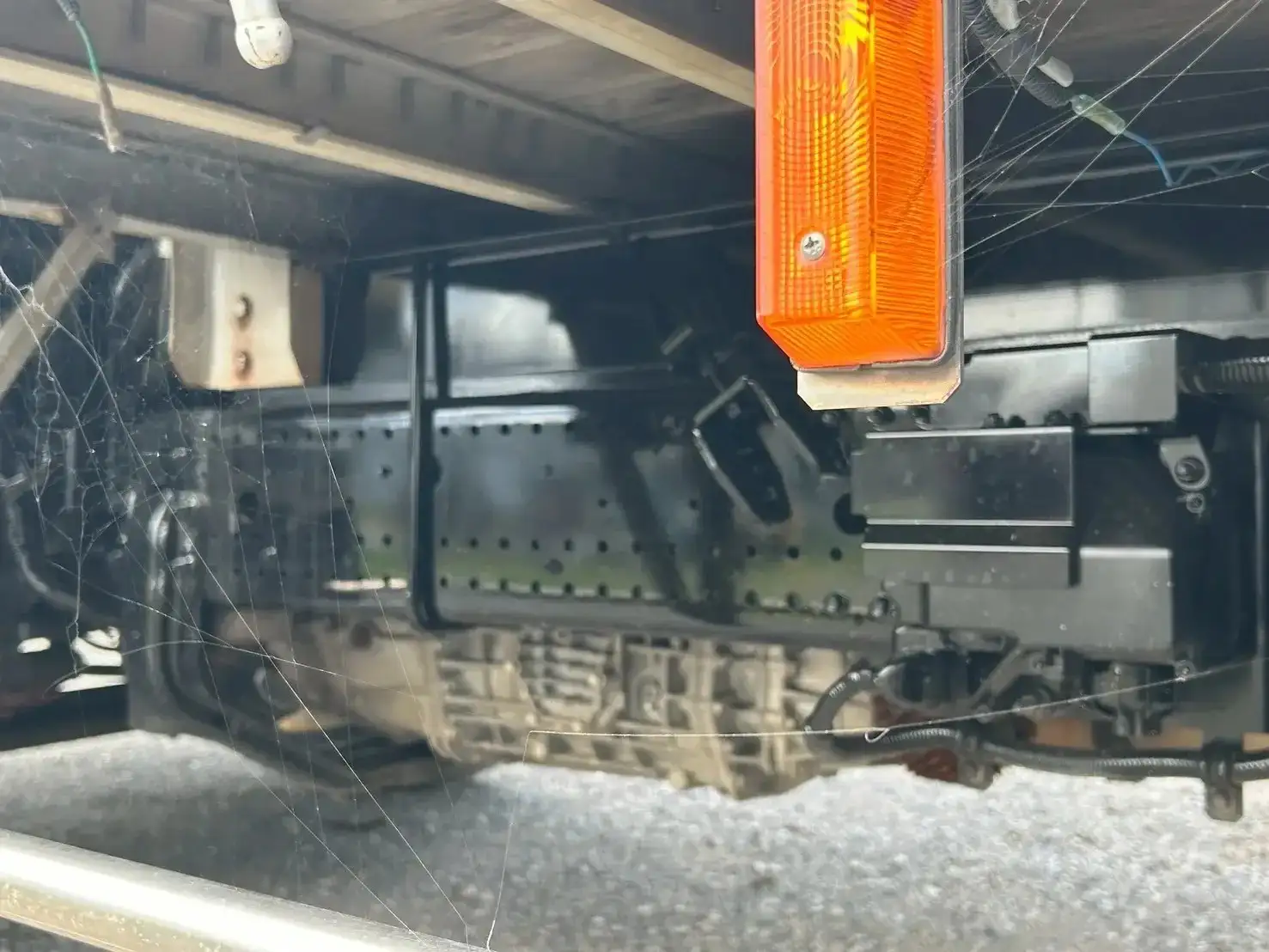 いすゞ フォワード 中型/増トン 平ボディ アルミブロック ベッドの中古トラック画像16