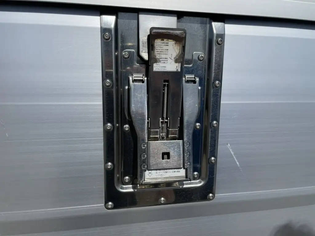 三菱 ファイター 中型/増トン ウイング エアサス ベッドの中古トラック画像11