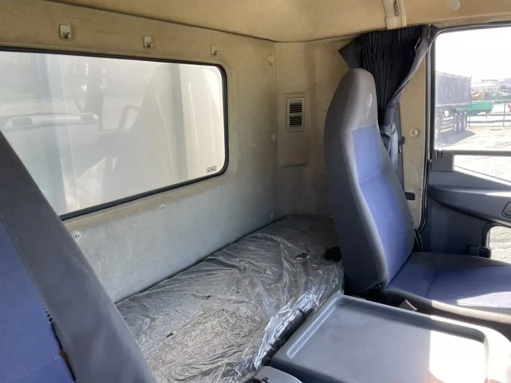 三菱 ファイター 中型/増トン ウイング エアサス ベッドの中古トラック画像14