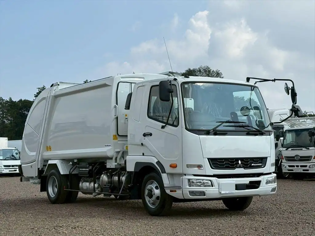 三菱 ファイター 中型/増トン パッカー車 プレス式 ベッドの中古トラック画像2