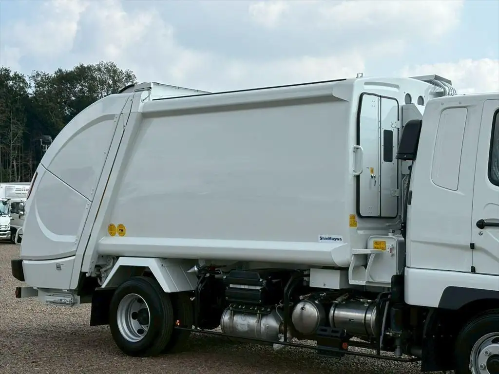 三菱 ファイター 中型/増トン パッカー車 プレス式 ベッドの中古トラック画像5
