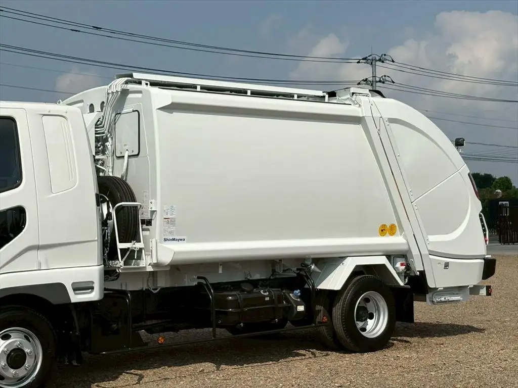三菱 ファイター 中型/増トン パッカー車 プレス式 ベッドの中古トラック画像6