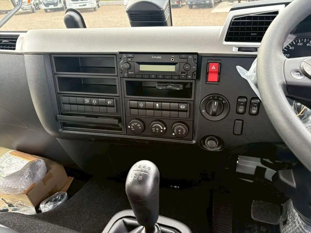 三菱 ファイター 中型/増トン パッカー車 プレス式 ベッドの中古トラック画像16