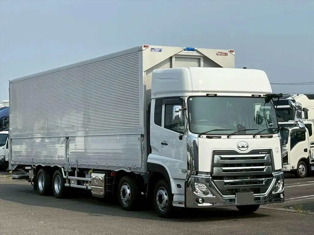 日産UD クオン 大型 ウイング パワーゲート ハイルーフの中古トラック画像2