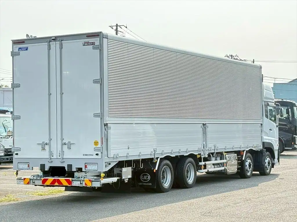 日産UD クオン 大型 ウイング パワーゲート ハイルーフの中古トラック画像3