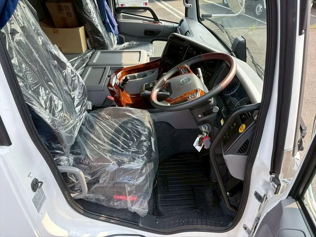 日産UD クオン 大型 ウイング パワーゲート ハイルーフの中古トラック画像12