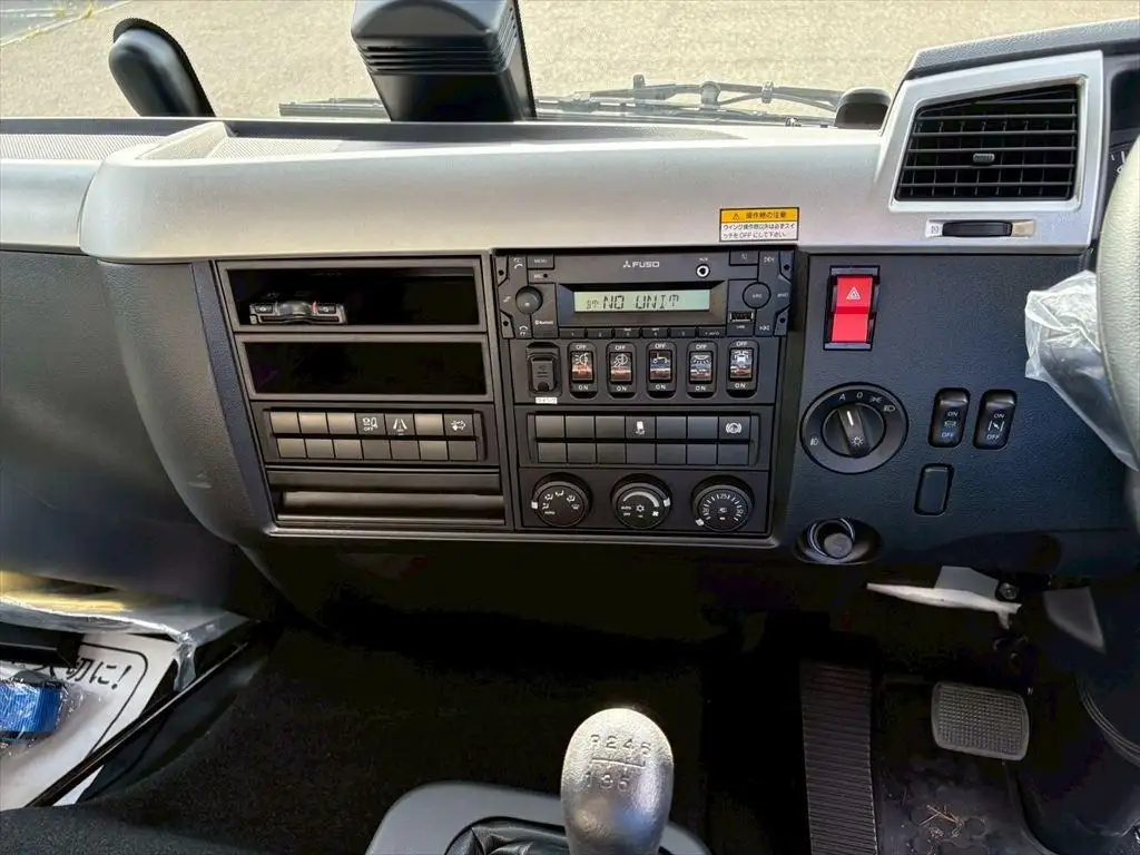三菱 ファイター 中型/増トン ウイング パワーゲート エアサスの中古トラック画像15