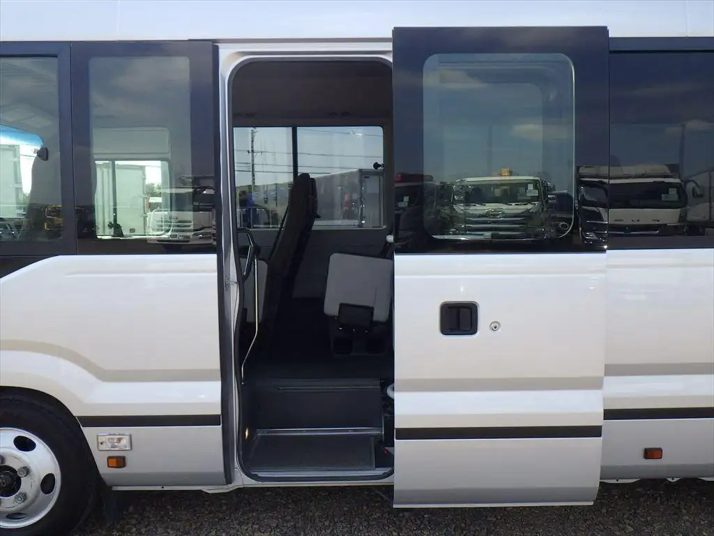 トヨタ コースター 小型 バス マイクロバス SKG-XZB70の中古トラック画像11