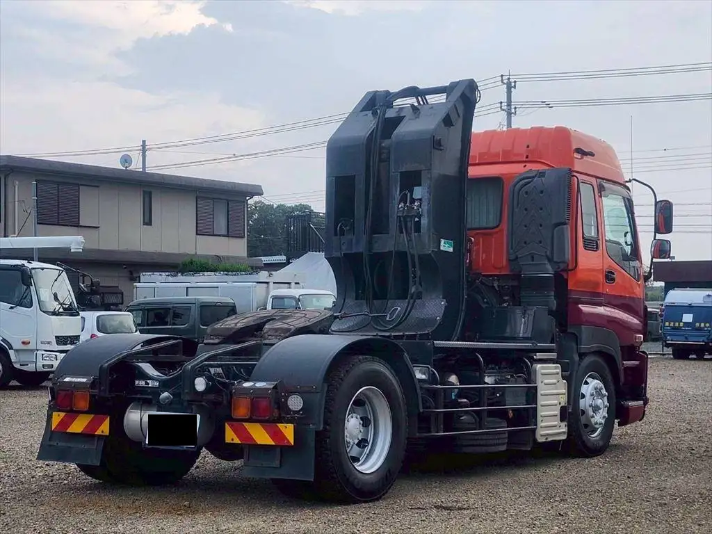 いすゞ ギガ 大型 トラクター ハイルーフ 1デフの中古トラック画像3
