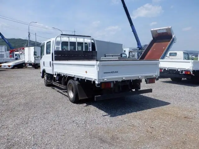 日産 アトラス 小型 平ボディ Wキャブ 床鉄板の中古トラック画像6