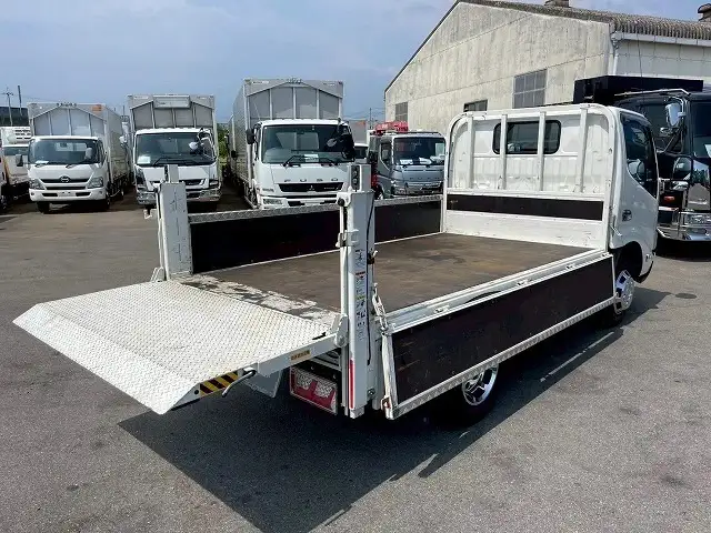 日野 デュトロ 小型 平ボディ パワーゲート TPG-XZU605Mの中古トラック画像5