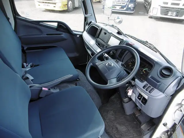 日産 アトラス 小型 アルミバン パワーゲート サイドドアの中古トラック画像8