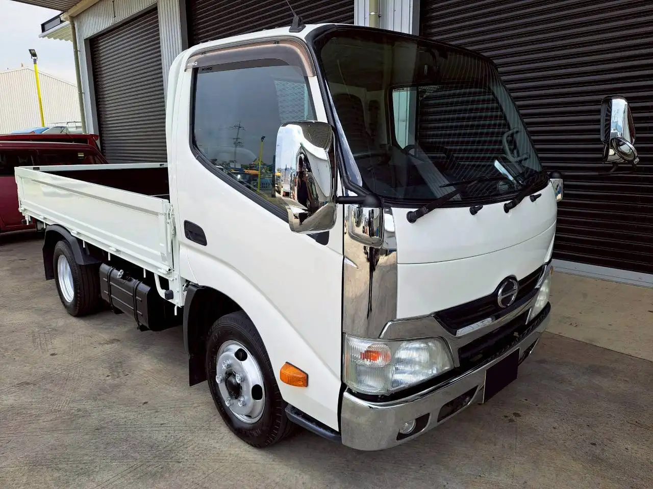 日野 デュトロ 小型 平ボディ SKG-XZC605M H23の中古トラック画像3