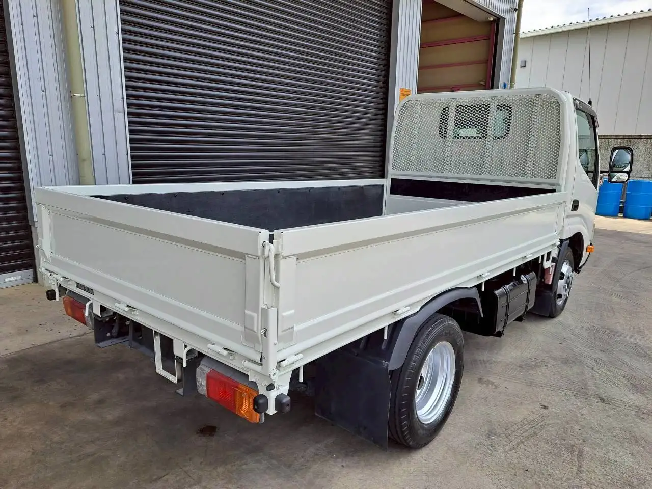 日野 デュトロ 小型 平ボディ SKG-XZC605M H23の中古トラック画像5