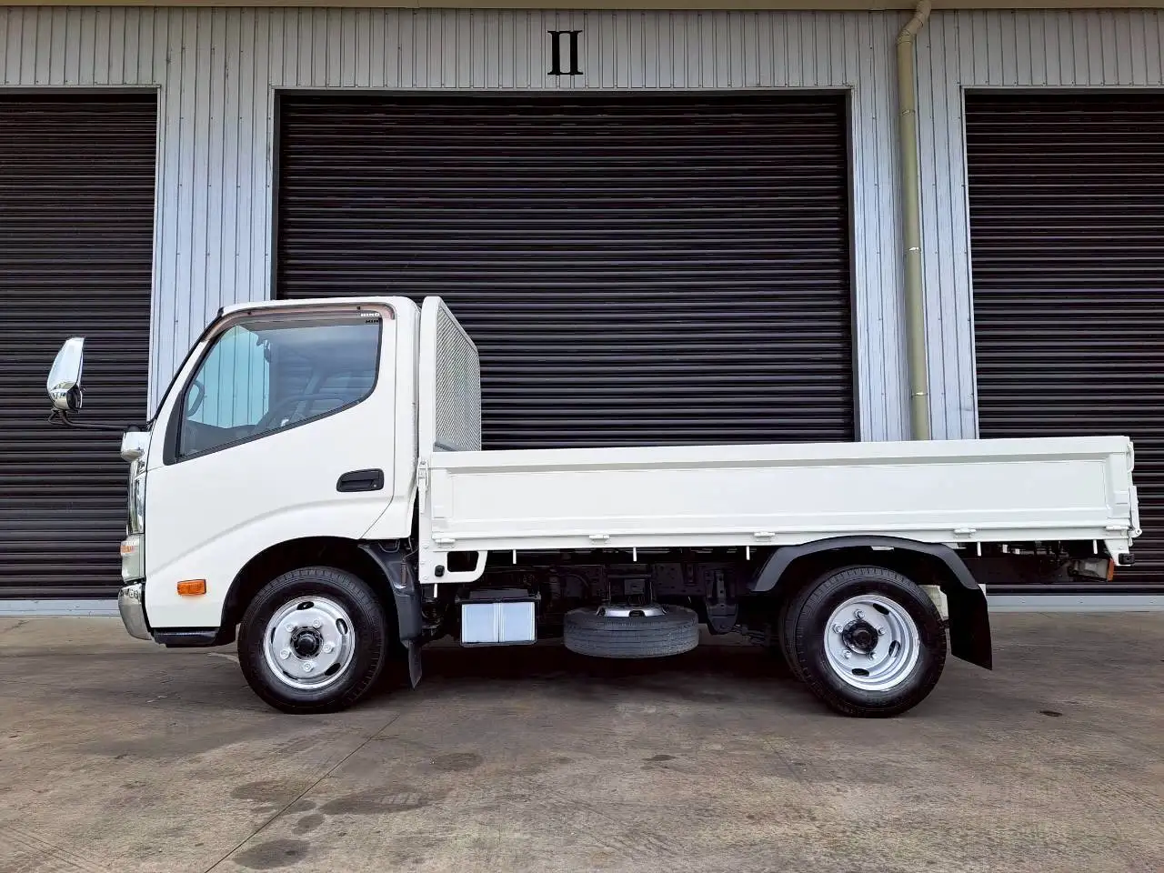 日野 デュトロ 小型 平ボディ SKG-XZC605M H23の中古トラック画像8