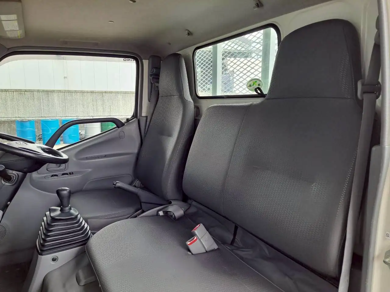 日野 デュトロ 小型 平ボディ SKG-XZC605M H23の中古トラック画像11