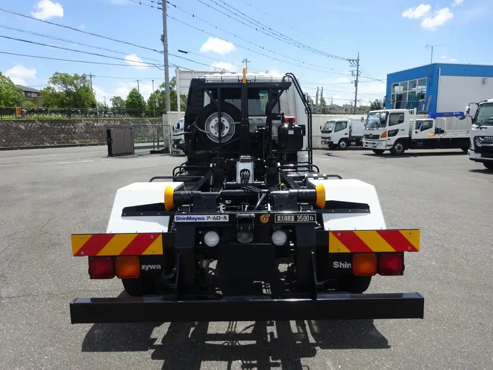 三菱 ファイター 中型/増トン アームロール ツインホイスト 2KG-FK72Fの中古トラック画像7