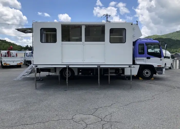 いすゞ フォワード 中型/増トン 特殊車両 KK-FRR33L4 H14の中古トラック画像3