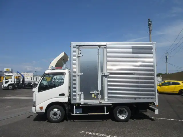 日野 デュトロ 小型 アルミバン サイドドア 2RG-XZU605Mの中古トラック画像5