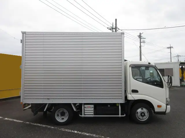日野 デュトロ 小型 アルミバン サイドドア 2RG-XZC605Mの中古トラック画像3