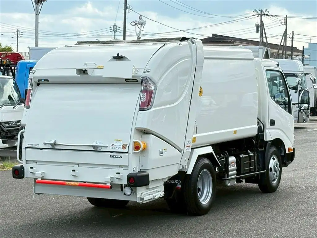 トヨタ ダイナ 小型 パッカー車 プレス式 2KG-XZU605Aの中古トラック画像3