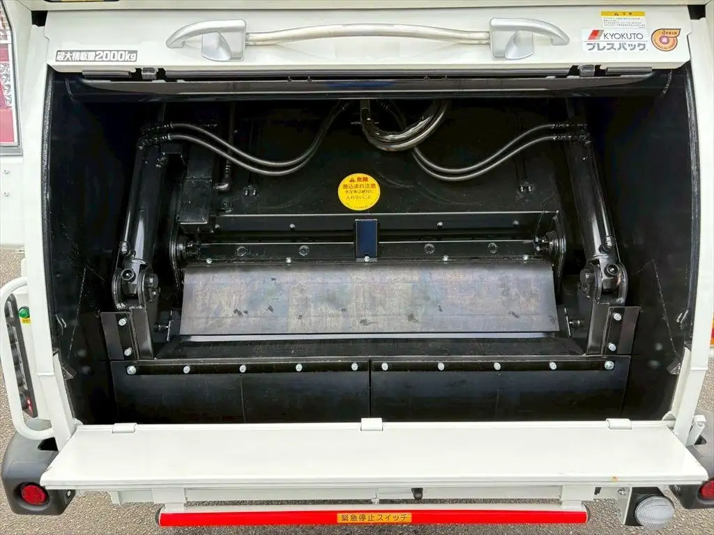 トヨタ ダイナ 小型 パッカー車 プレス式 2KG-XZU605Aの中古トラック画像5
