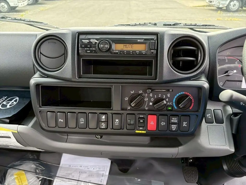 トヨタ ダイナ 小型 パッカー車 プレス式 2KG-XZU605Aの中古トラック画像16