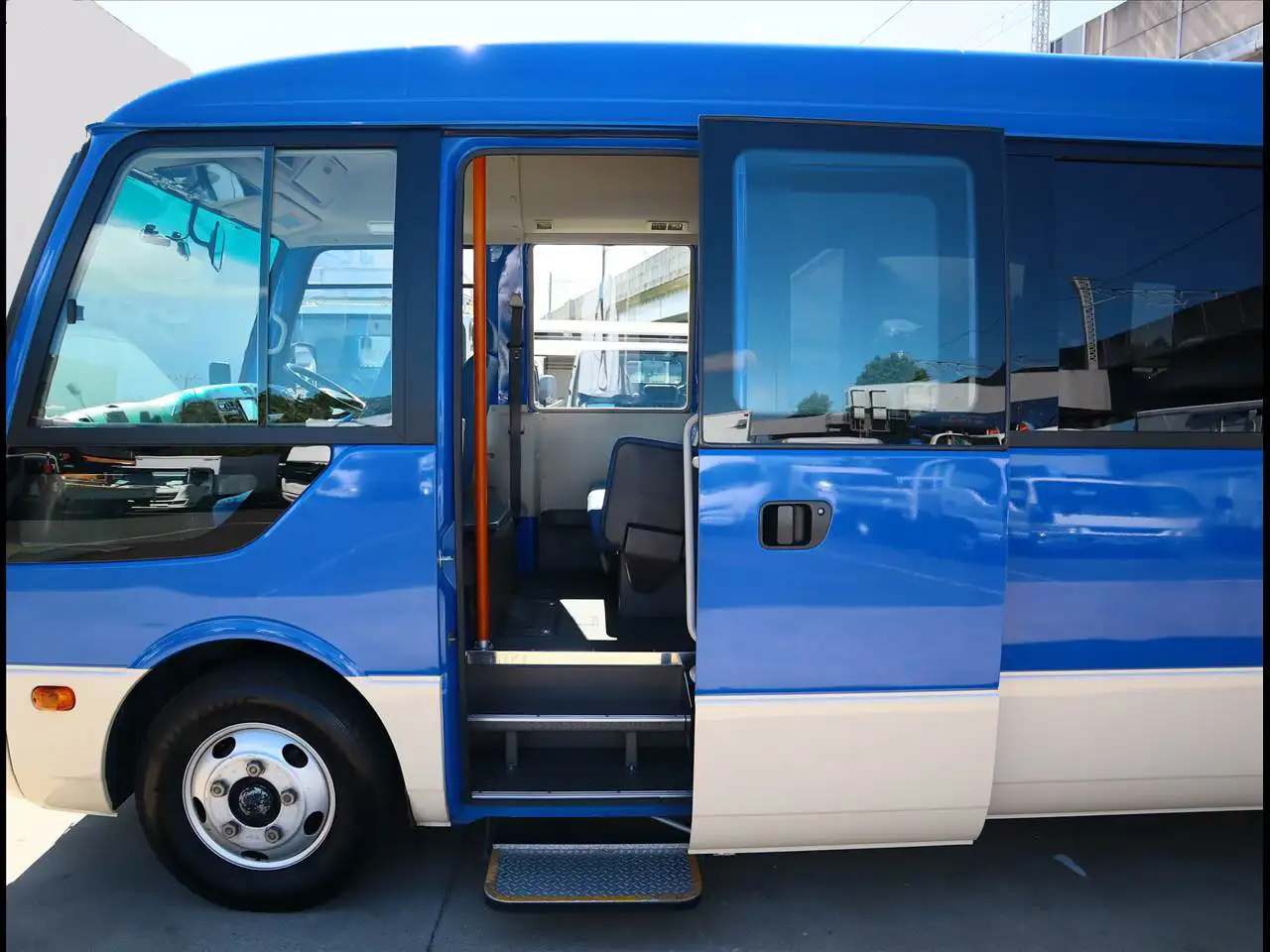 三菱 ローザ 小型 バス マイクロバス TPG-BE640Jの中古トラック画像5
